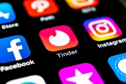 Is Tumblr Used for Dating? How it Differs from Tinder
